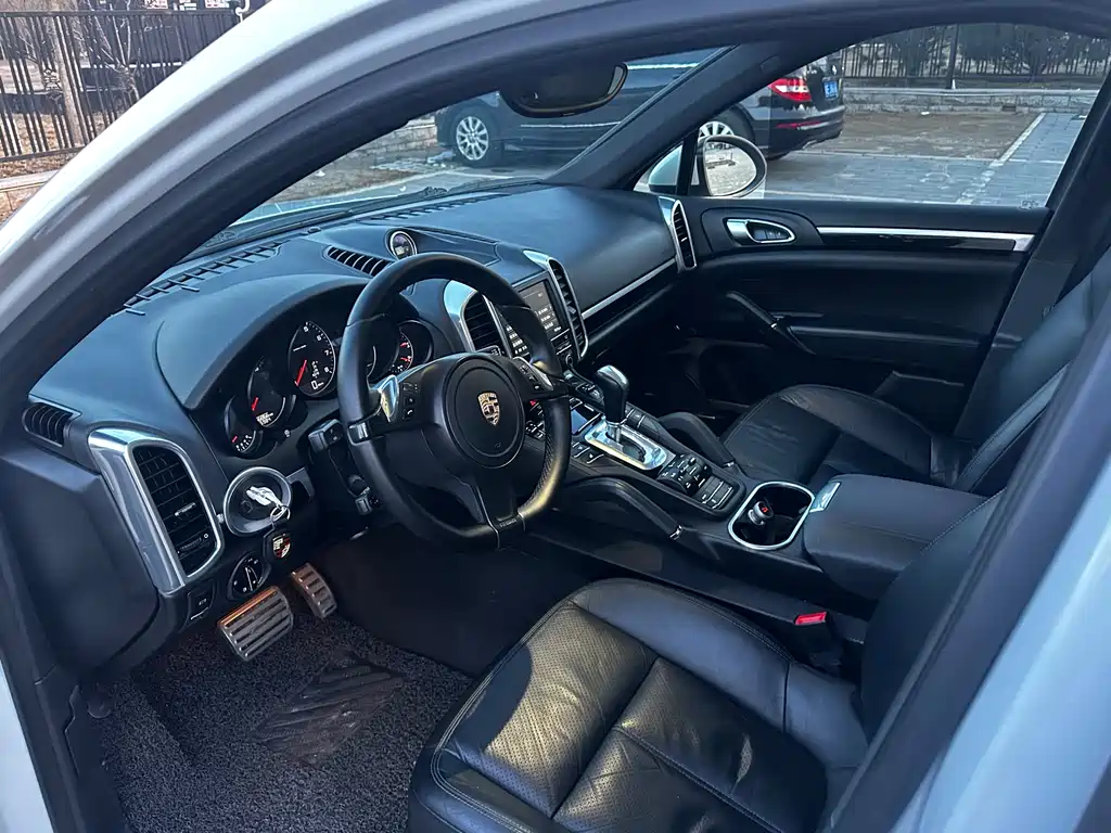 Cayenne 2014 Cayenne Platinum Edition 3.0T
