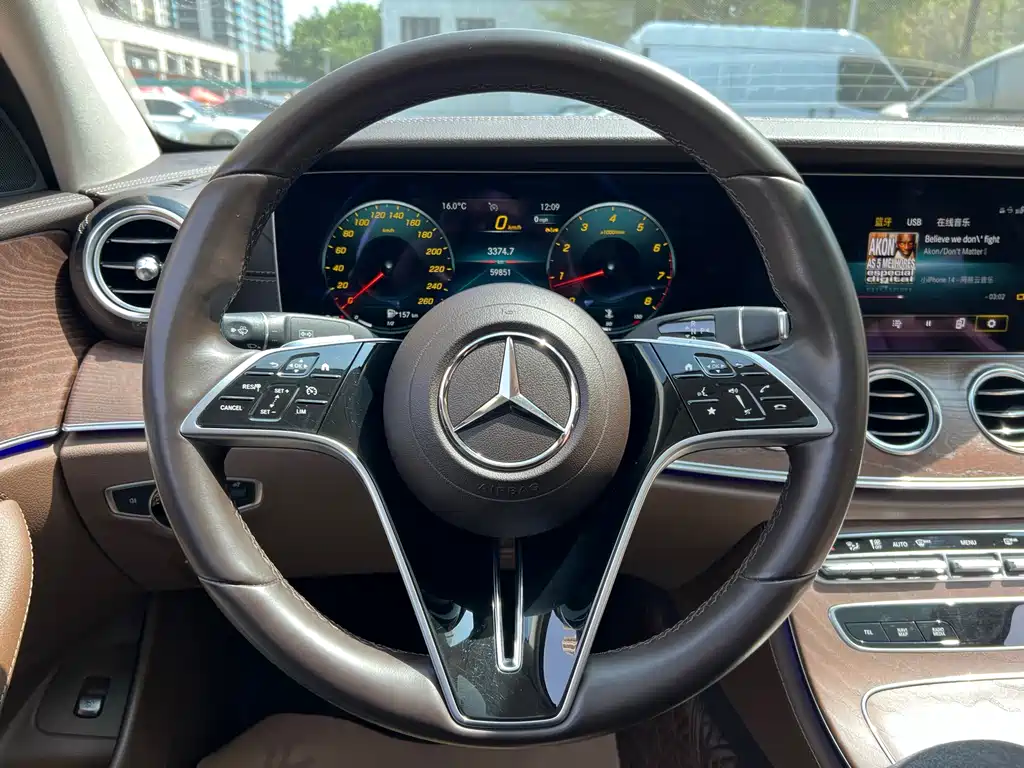 Mercedes-Benz E-Class 2023 E 260 L