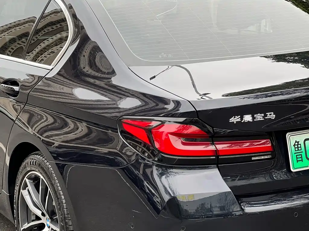 BMW 5 Series PHEV 2021 535Le M Sport Package - фото 21