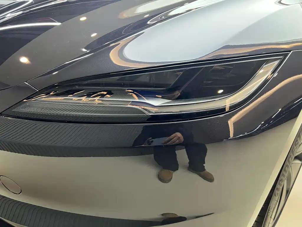 Model 3 RWD (2025 Refresh)