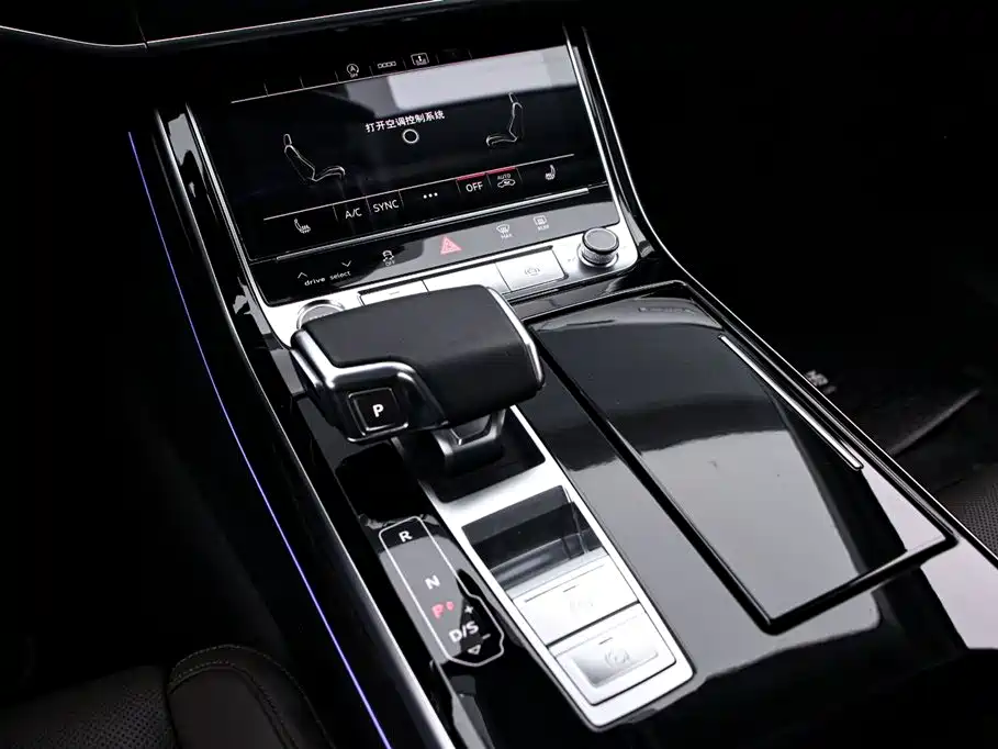 Audi A8L 50 TFSI quattro Comfort 2021