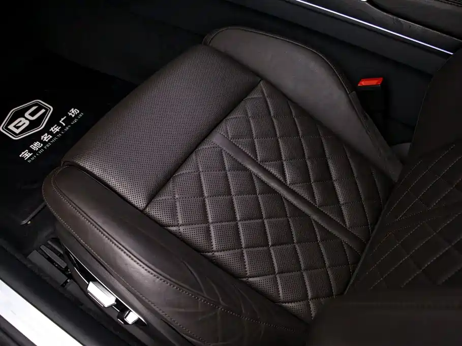 Audi A8L 50 TFSI quattro Comfort 2021