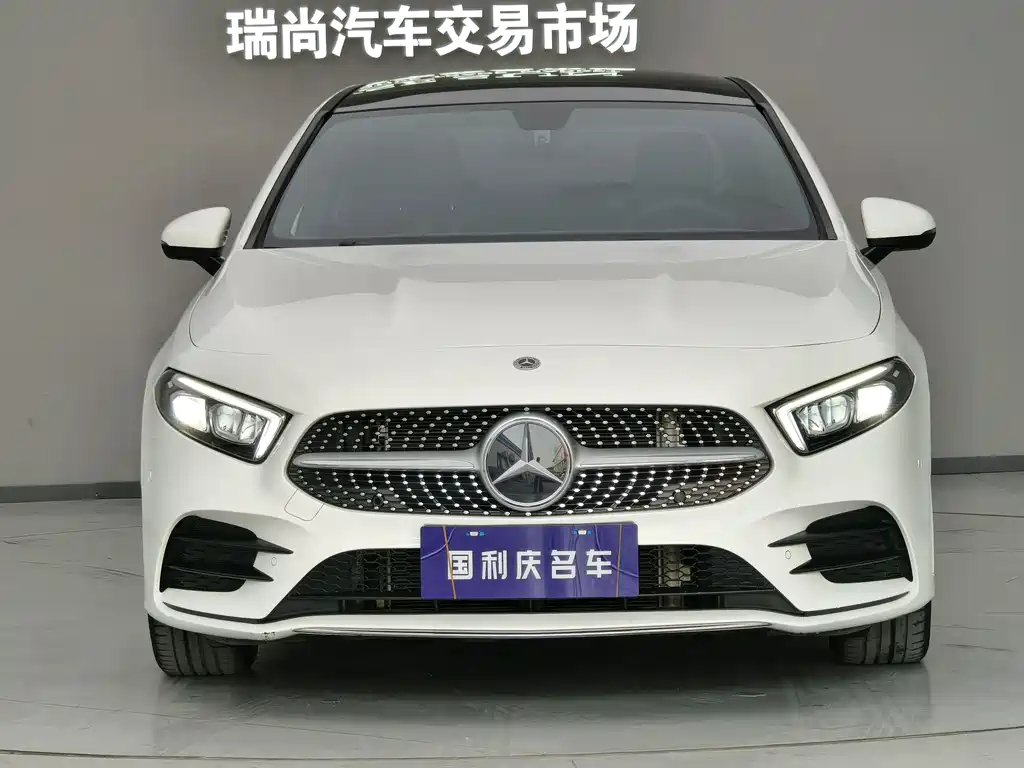 Mercedes-Benz A-Class 2022 Facelift 3 A 200 L Sport Sedan Fashion Edition