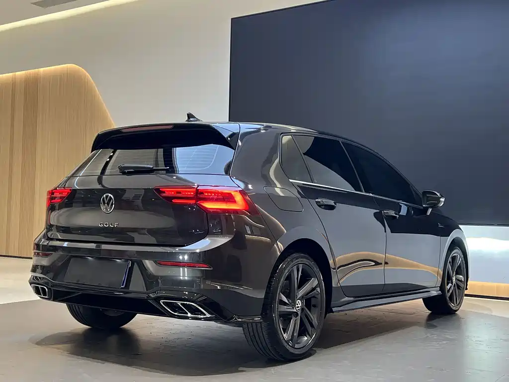 Golf 2023 280TSI DSG R-Line 20th Anniversary Edition