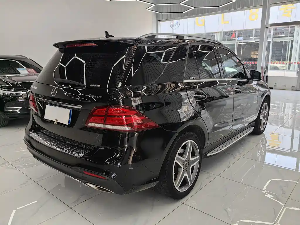 Mercedes-Benz GLE 400 4MATIC Collector's Edition