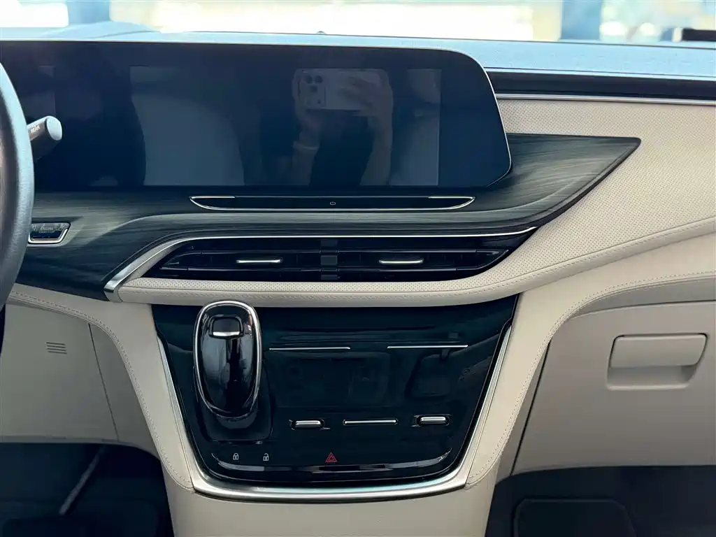 Buick GL8 2023 ES Lu Zun Comfort