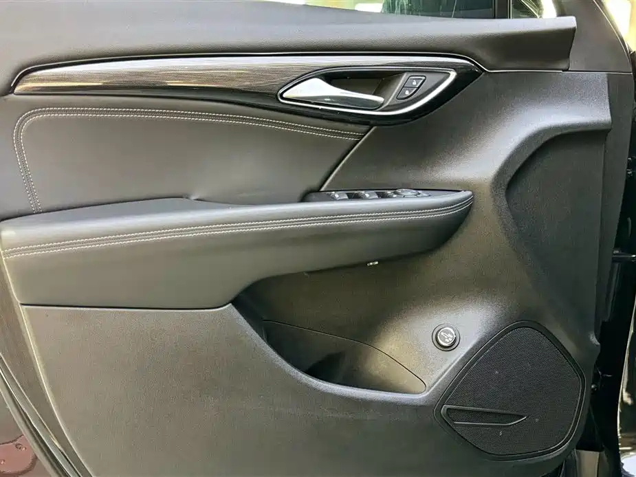 Buick Envision Plus 2023 652T 5-Seater Luxury