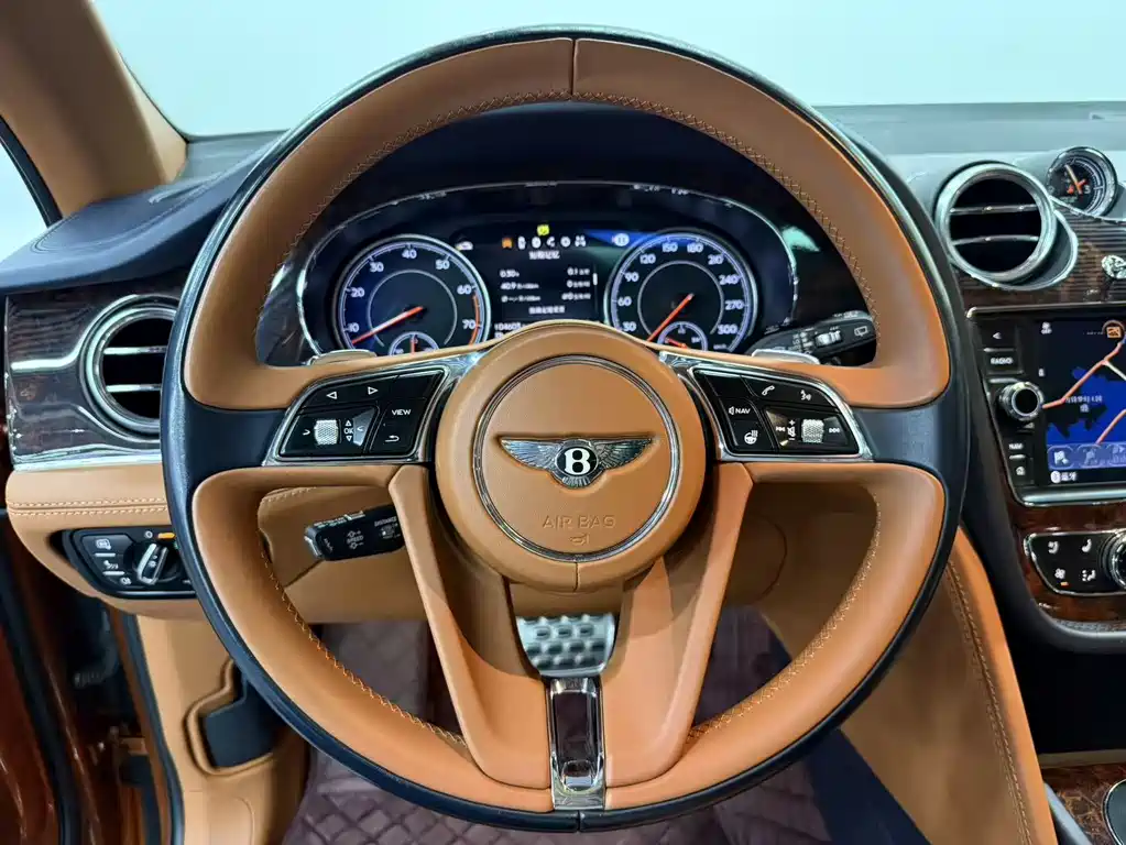 Bentayga 2016 6.0T Standard Edition