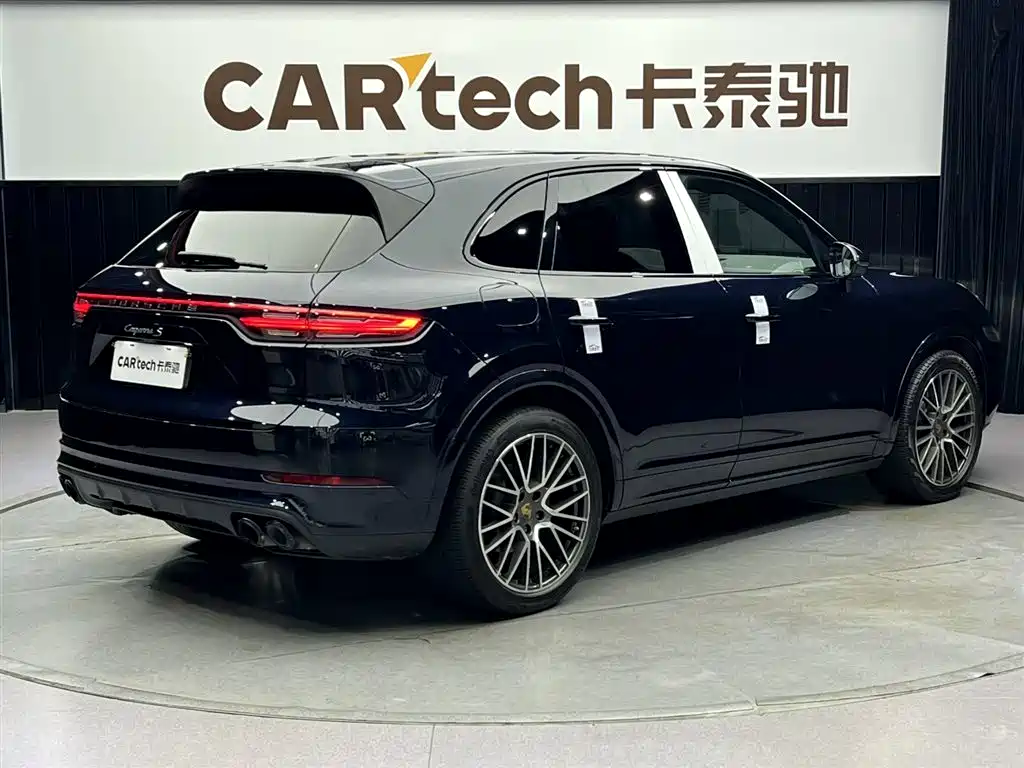 Porsche Cayenne 2022 Platinum Edition