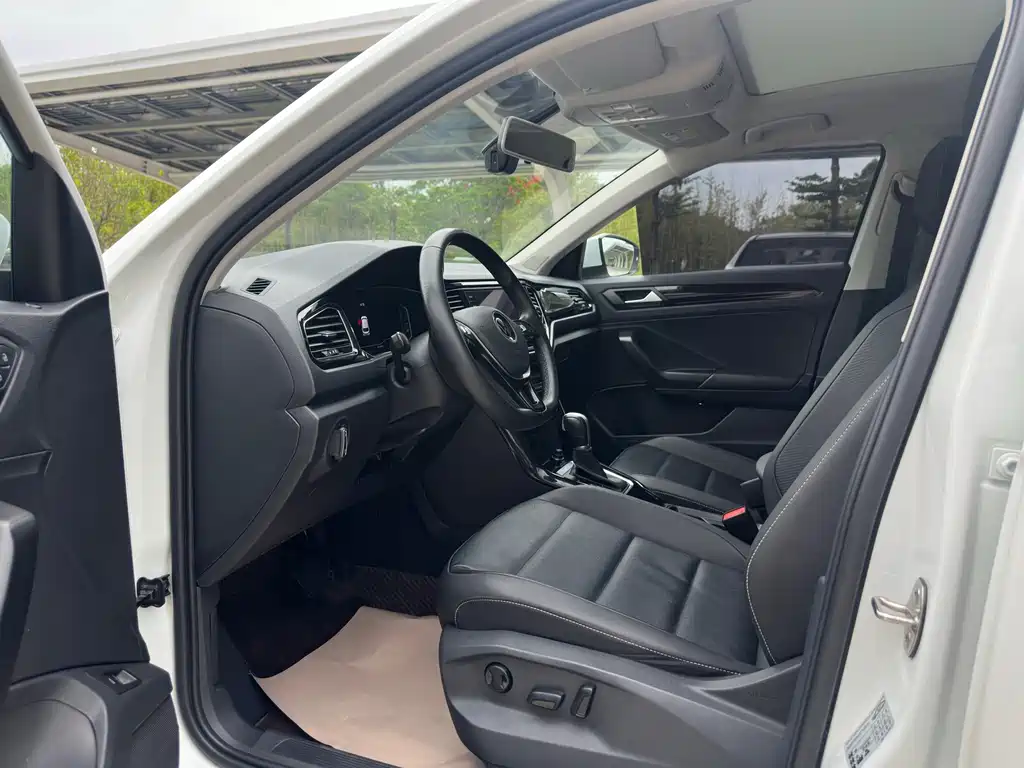 Volkswagen T-Roc 2022 280TSI DSG FWD Comfort Plus