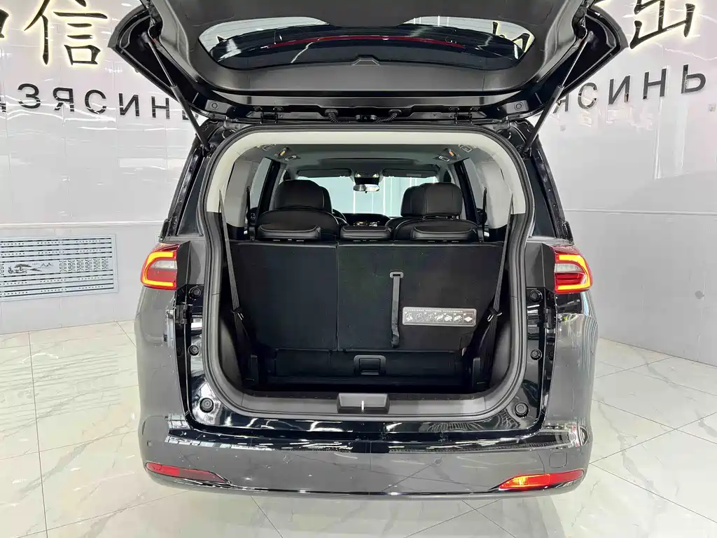 GAC Trumpchi M6 2021 PRO 270T Automatic Luxury Edition
