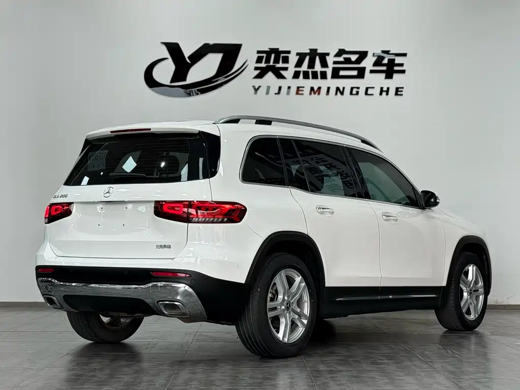 Mercedes-Benz GLB 200 2021