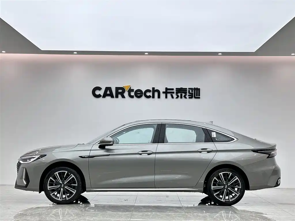 Chery Arrizo 8 2025 1.6T DCT Zhi