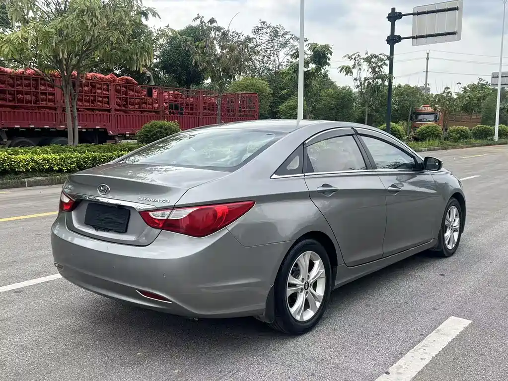 Sonata 2011 2.0L Automatic Leading Edition