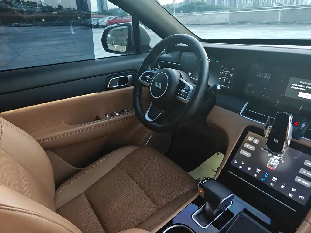 Li Auto ONE 2021 Extended-Range 6-Seater