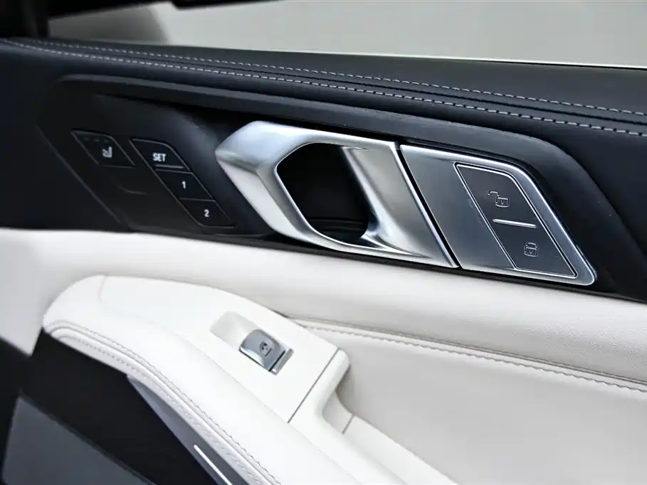 BMW X7 2022 xDrive40i M Sport Package