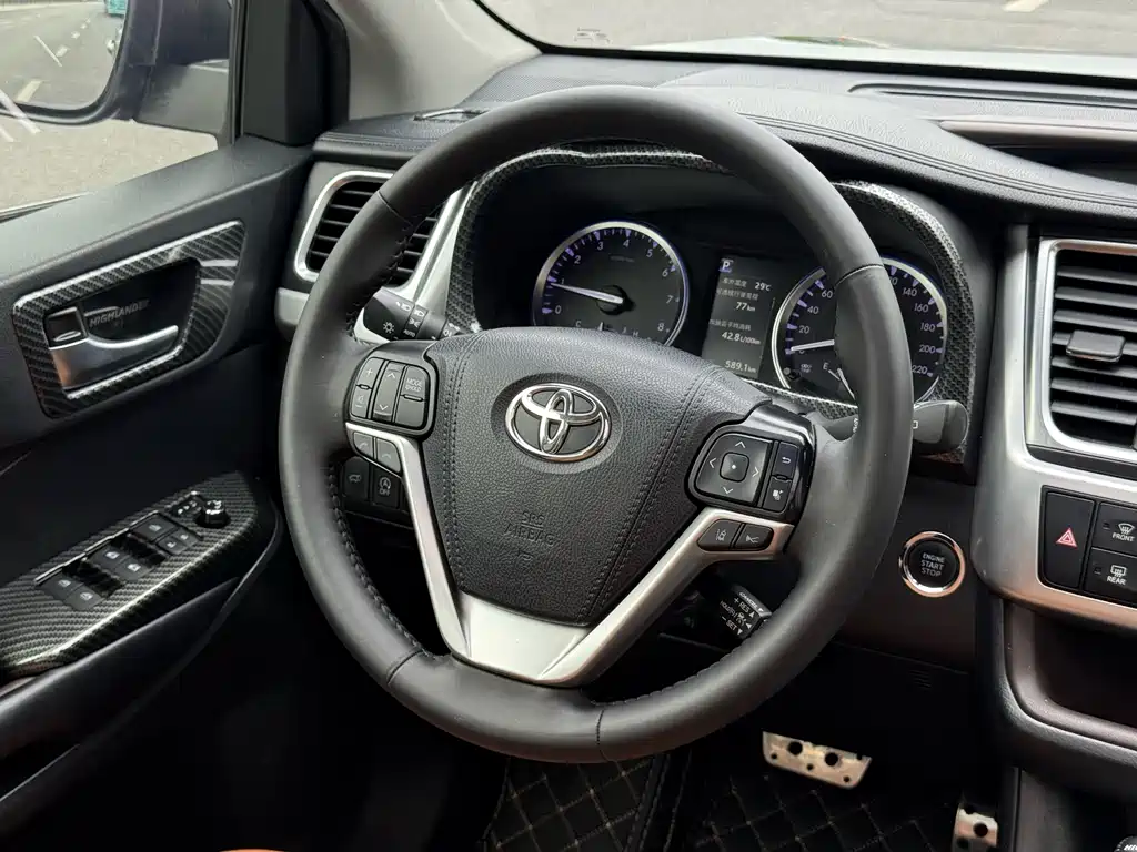Highlander 2018 2.0T AWD Knight Edition 7-seater China VI