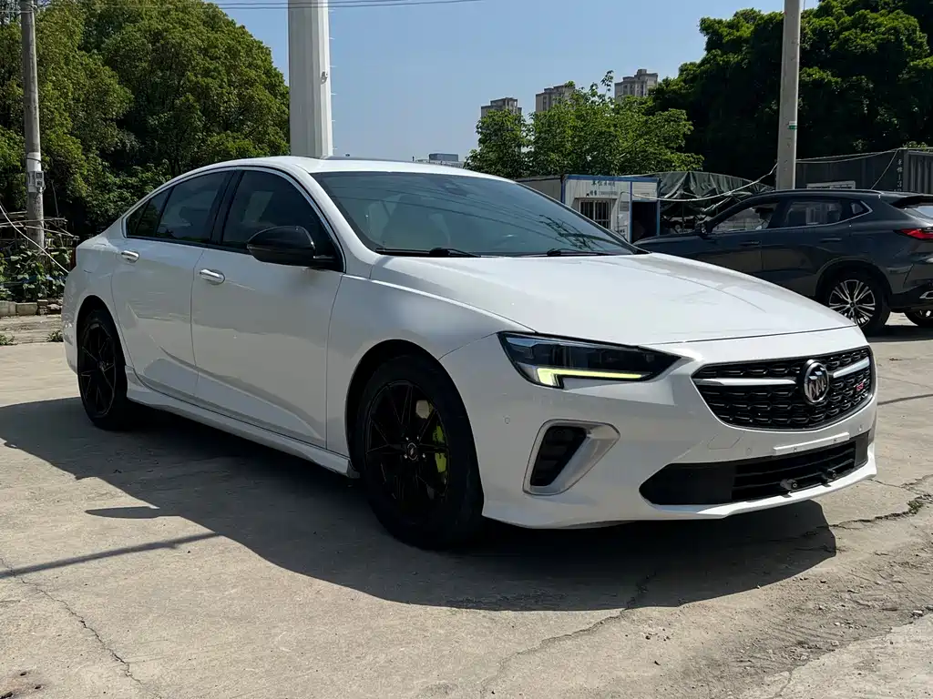 Buick Regal 2020 GS 28T Premium