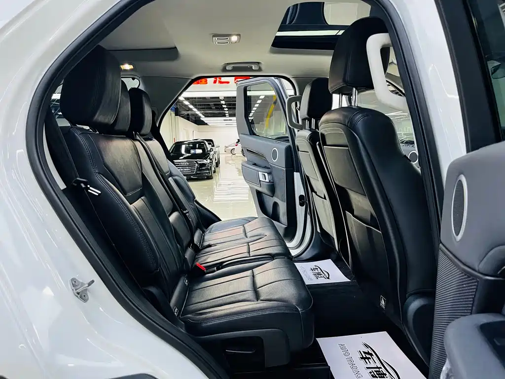 Land Rover Discovery 2017 3.0 SC V6 SE