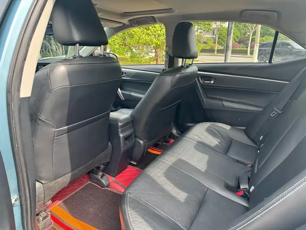 Toyota Corolla 2017 Facelift Hybrid 1.8L E-CVT Elite Edition