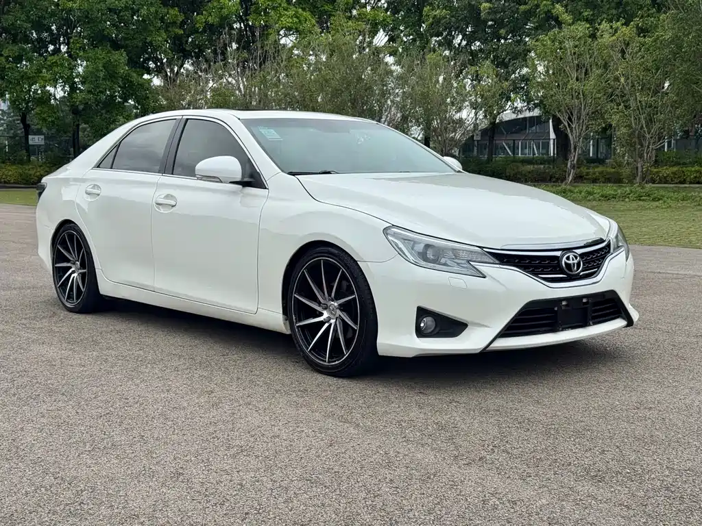 Reiz 2013 2.5V Jingrui Edition