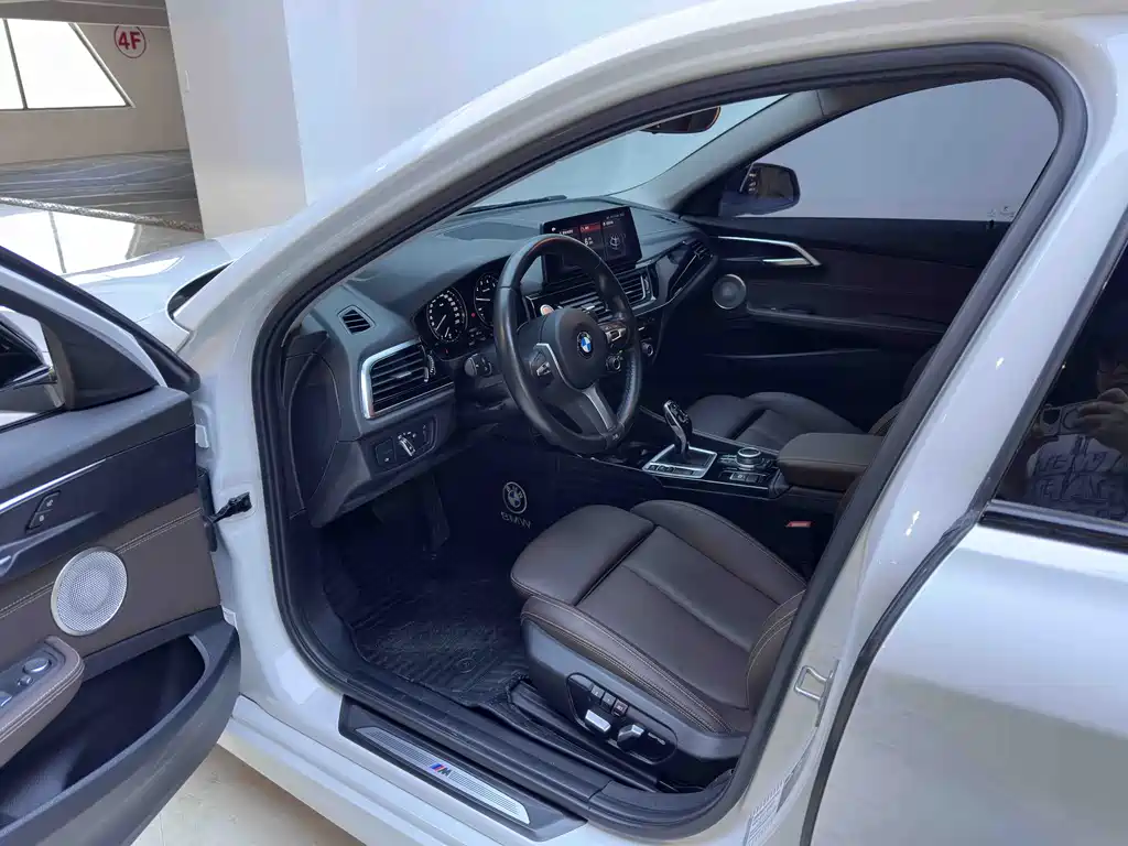 BMW 1 Series 2021 120i M Sport Night Edition