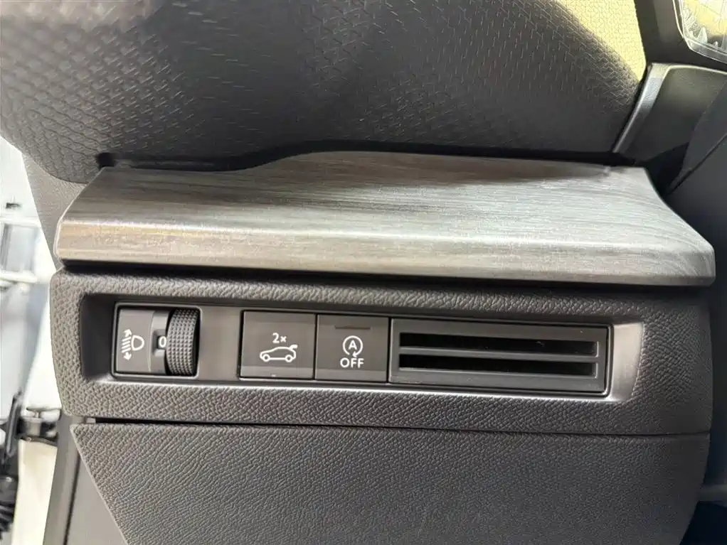 Citroën C5 X 2024 1.6T Shi Bufan