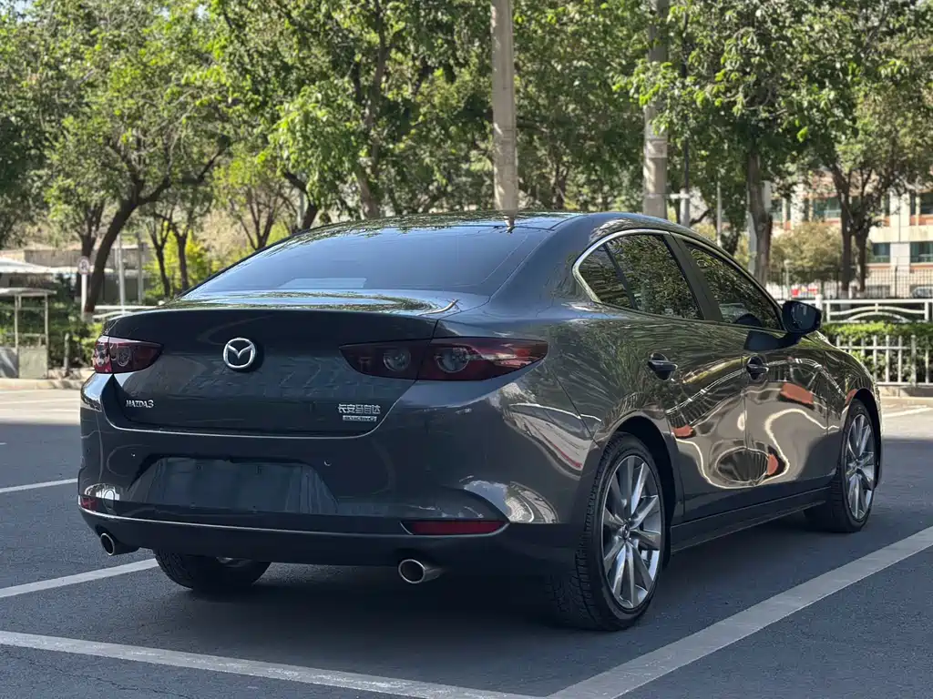 Mazda 3 Axela 2022 2.0L Automatic Zhiya Edition