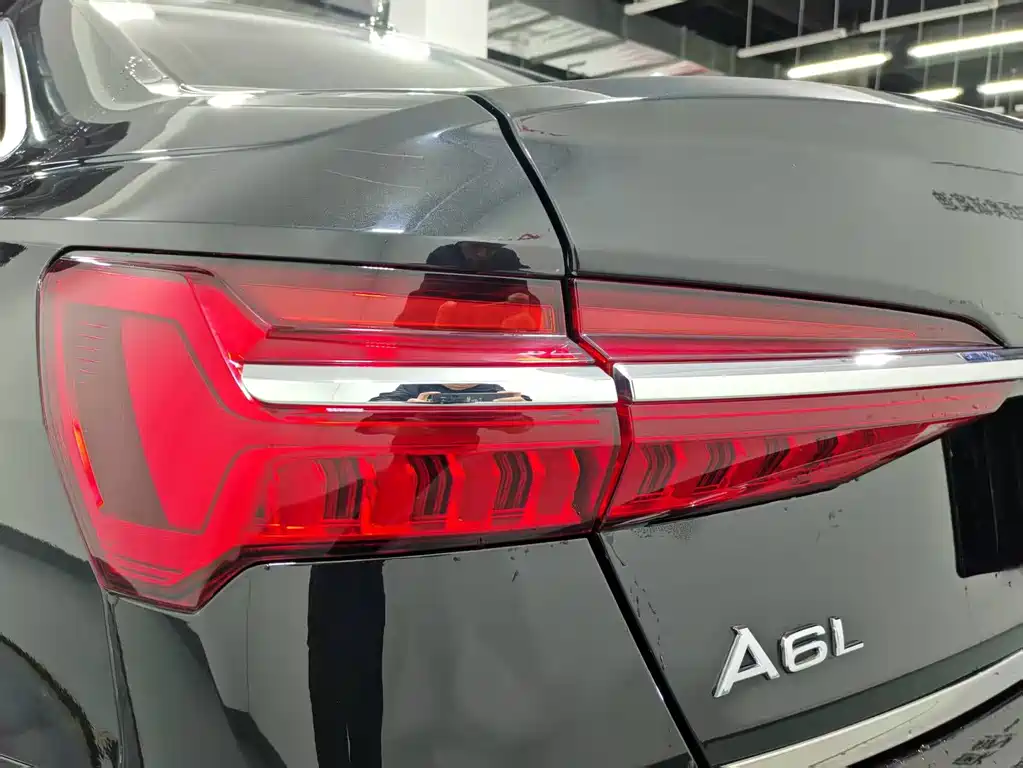 Audi A6L 55 TFSI e quattro