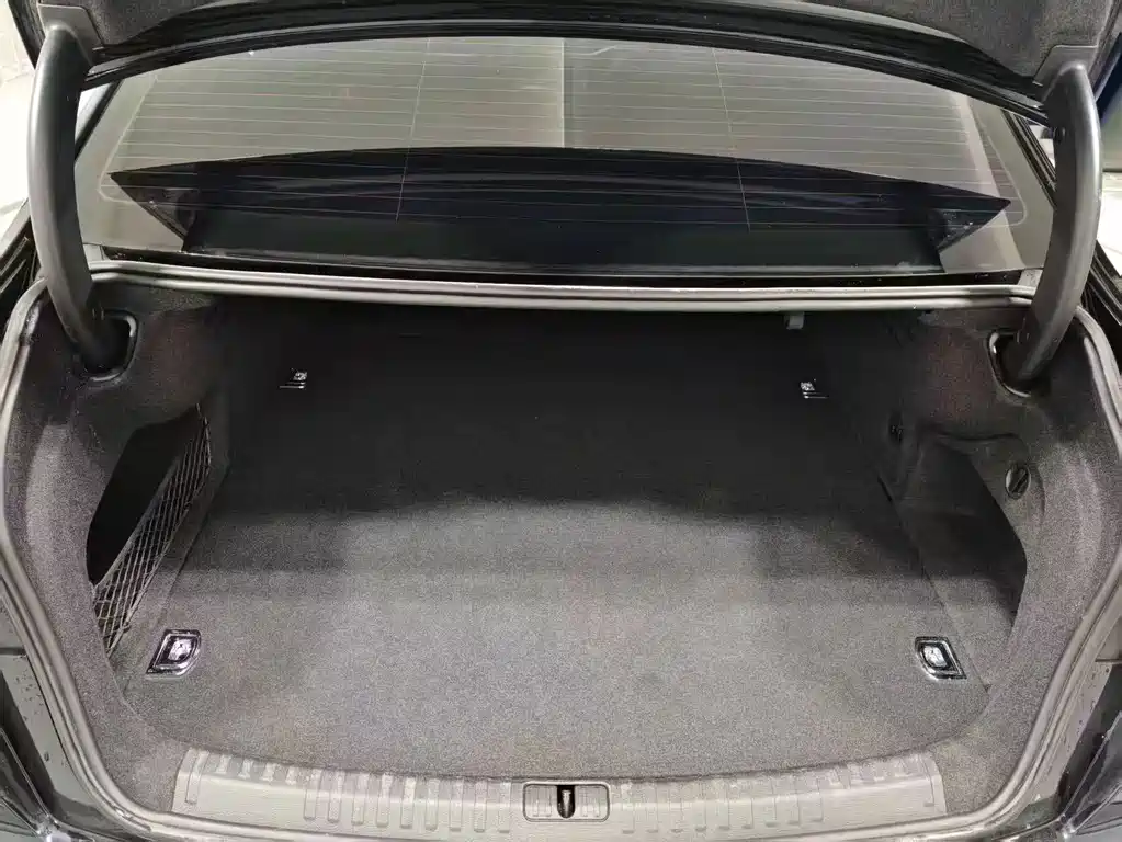 Audi A6L 55 TFSI e quattro
