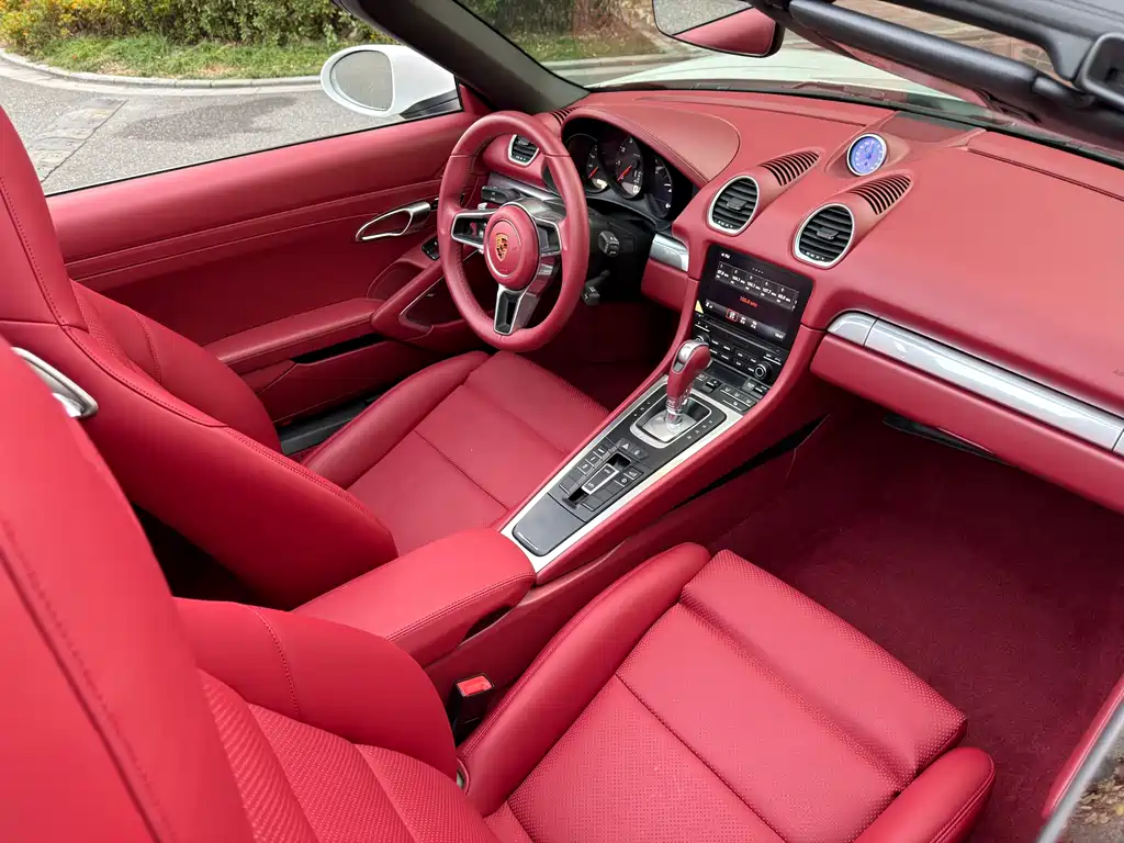 Porsche 718 Boxster 2.0T