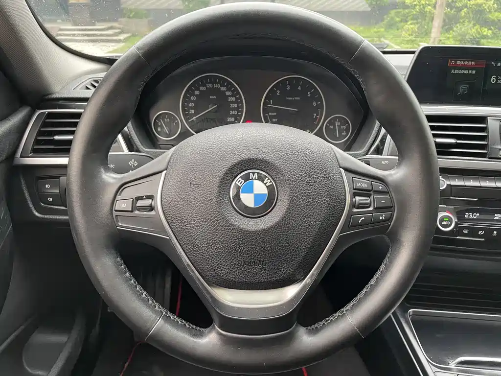 BMW 3 Series 2018 320Li Fashion Edition