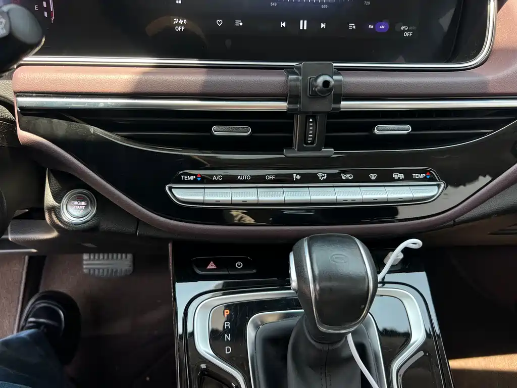 GAC Trumpchi M6 2023 PRO 270T DCT Luxury