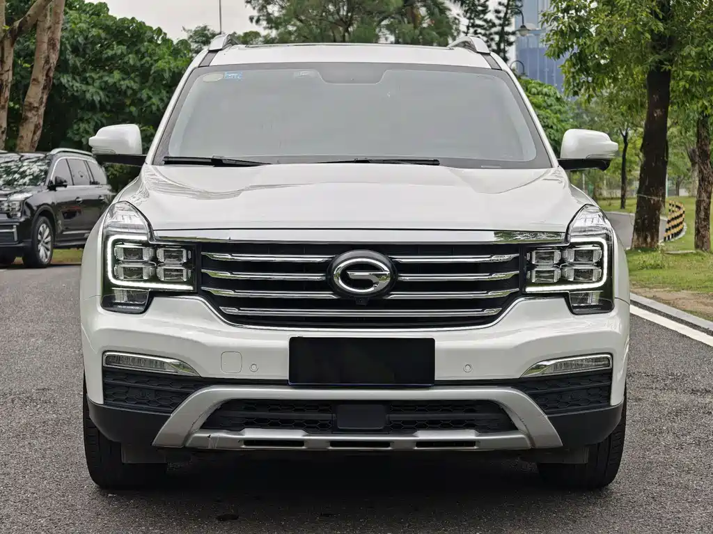 GAC Trumpchi GS8 2017 320T FWD Luxury Intelligent Connected Edition (7-Seater)