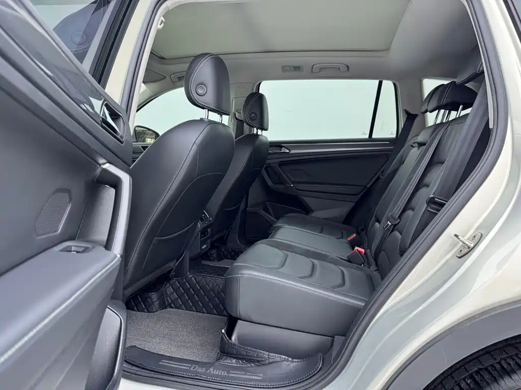 Volkswagen Tiguan L 2021 330TSI Automatic FWD R-Line Yuexiang Edition