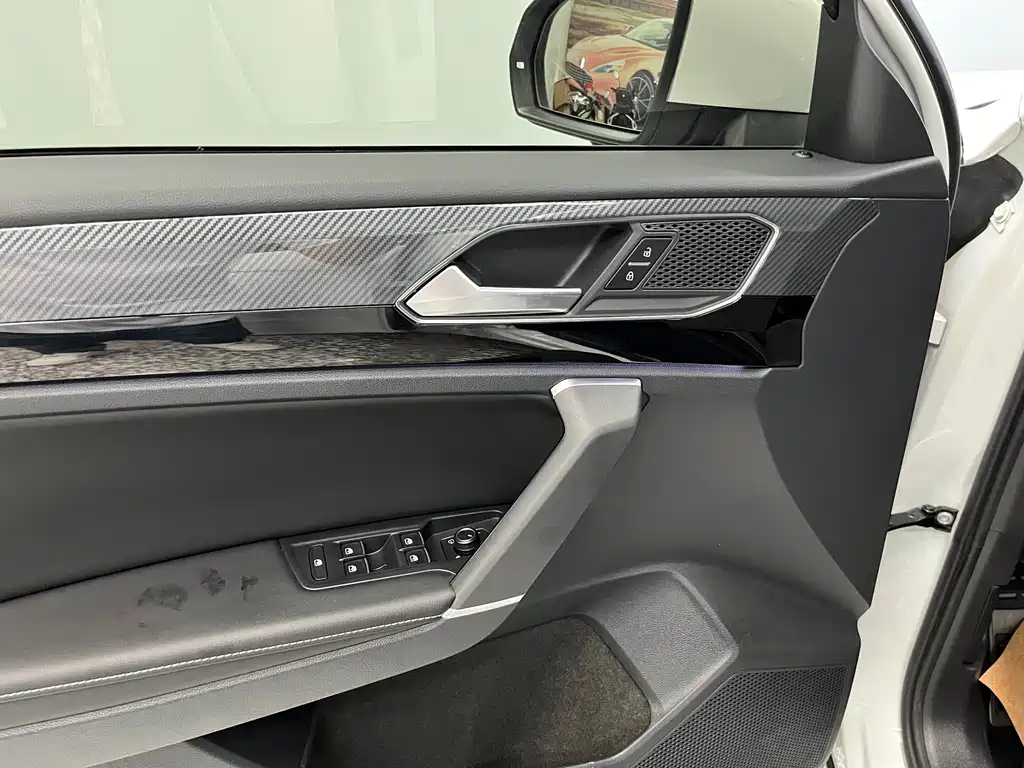Tayron 2020 380TSI AWD R-Line Connected Edition