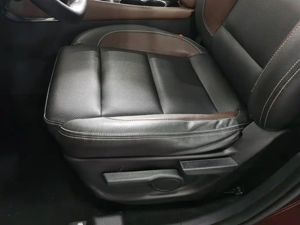 SWM X7 2017 1.5T Automatic Zhixiang 7-Seater