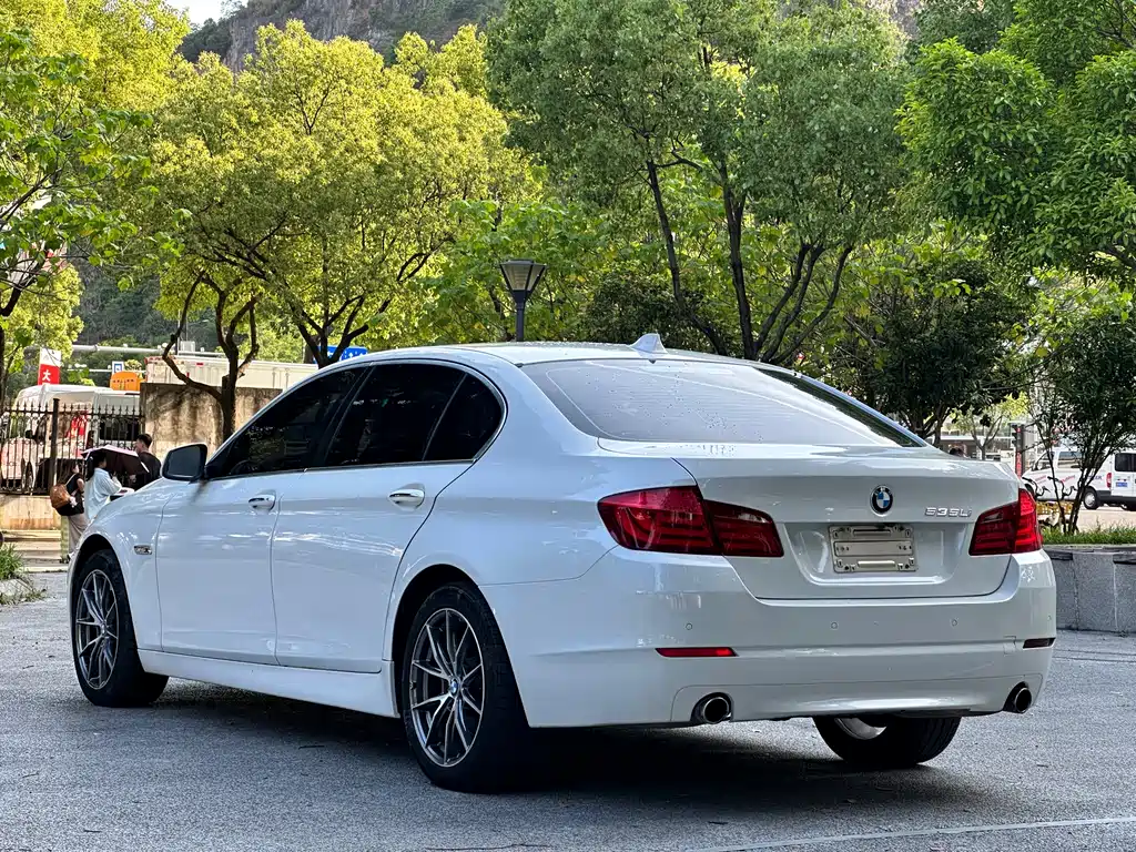 BMW 5 Series 2011 535Li Luxury