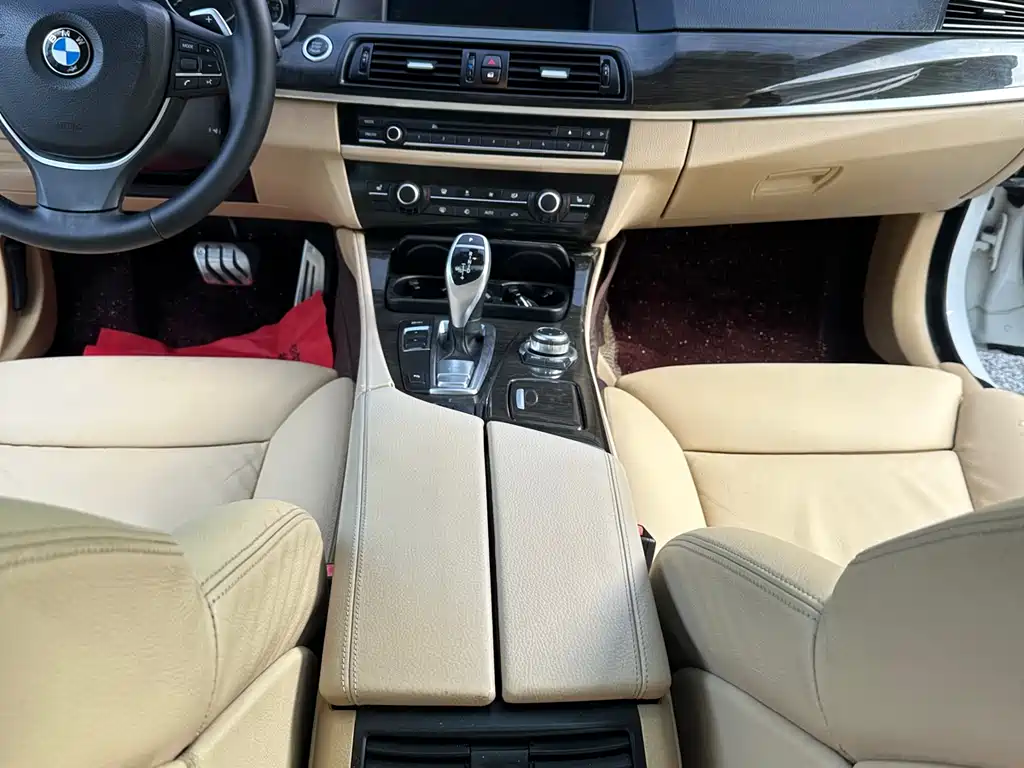 BMW 5 Series 2011 535Li Luxury