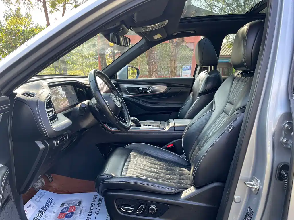 GAC Trumpchi GS8 2022 Pilot Series 2.0TGDI FWD Luxury Smart Connect Edition (7-Seater)