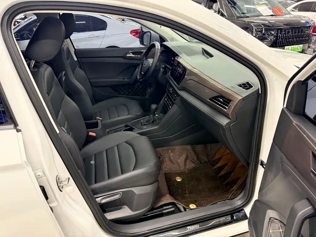 Volkswagen Tharu 2022 280TSI FWD Luxury Edition
