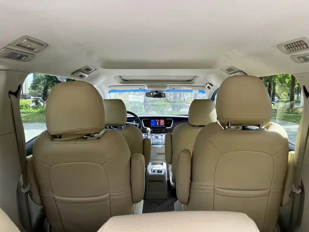 Buick GL8 2014 2.4L CT Luxury Business Comfort Edition