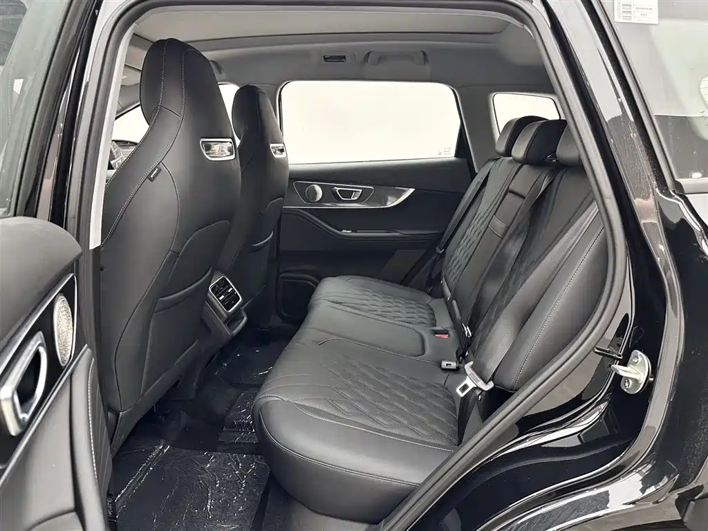 Chery Tiggo 7 PLUS 2025 1.6TGDI DCT Premium Edition