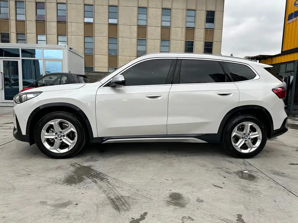 BMW X1 sDrive20Li X Design Edition 2023