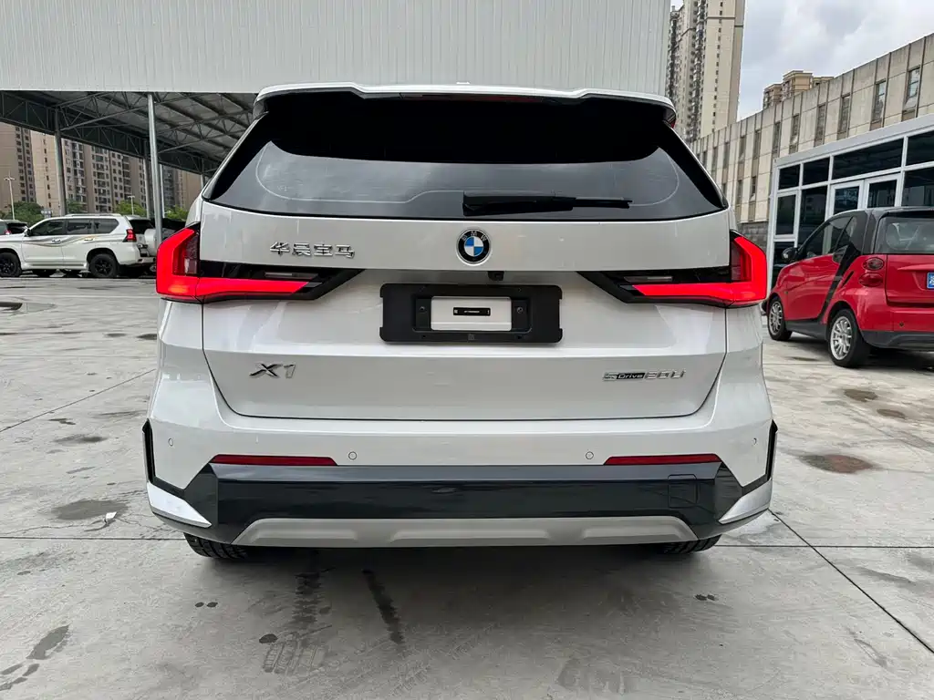 BMW X1 sDrive20Li X Design Edition 2023