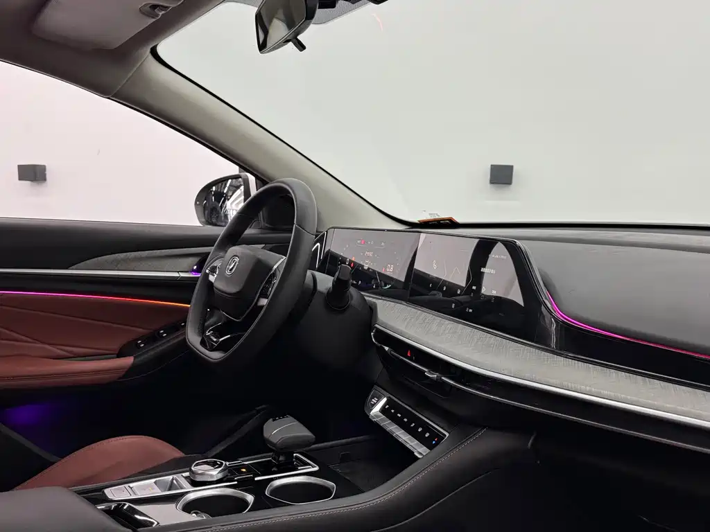 Changan Eado 2023 Changxiang Edition PLUS Blue Whale NE 1.4T GDI DCT Premium