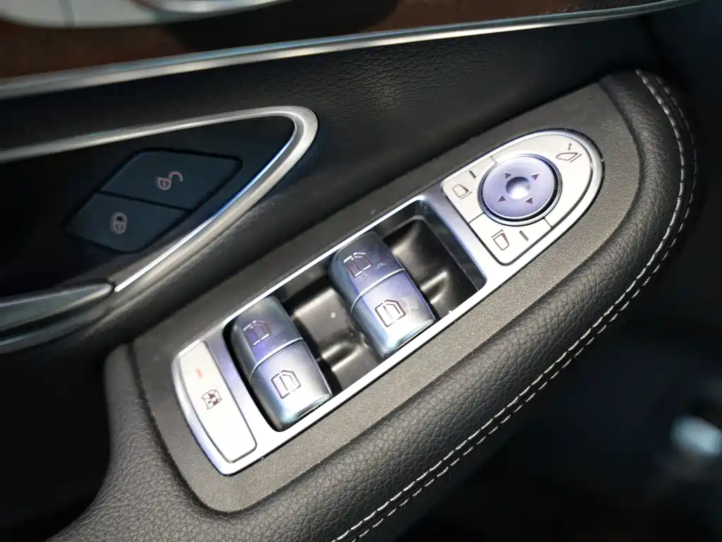 Mercedes-Benz GLC 260 L 4MATIC Luxury 2021