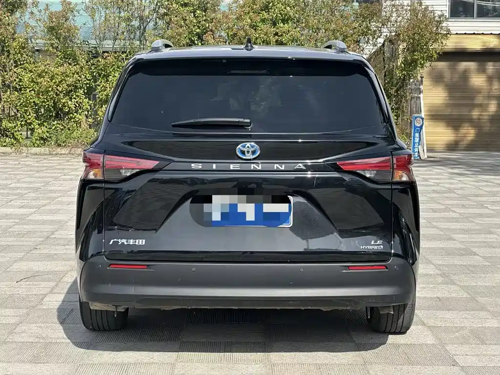 Toyota Sienna 2024 2.5L Hybrid AWD Premium