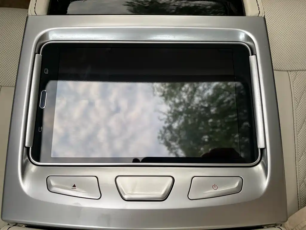BMW 7 Series 2022 740Li xDrive Executive Luxury Package - фото 27