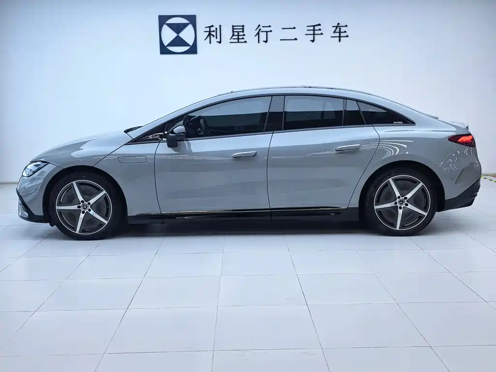 Mercedes-Benz EQE 500 4MATIC Flagship Edition 2025